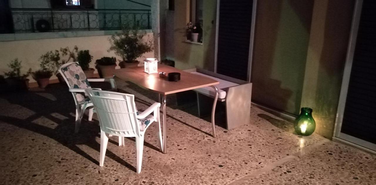Ομορφο Διαμερισμα Με Μεγαλες Βεραντες Apartamento Atenas Exterior foto